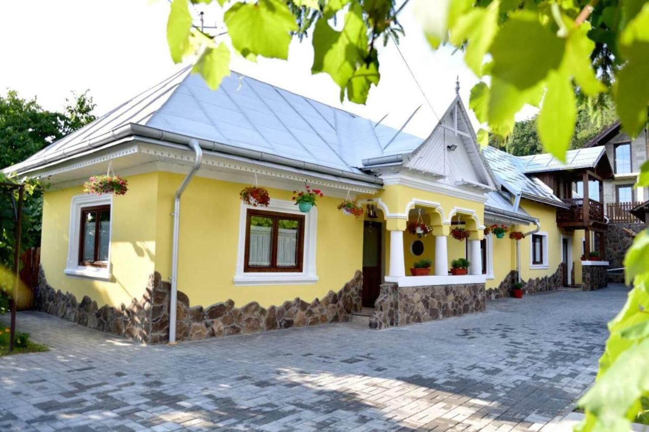 Casuta De Poveste Тыргу-Нямц Экстерьер фото